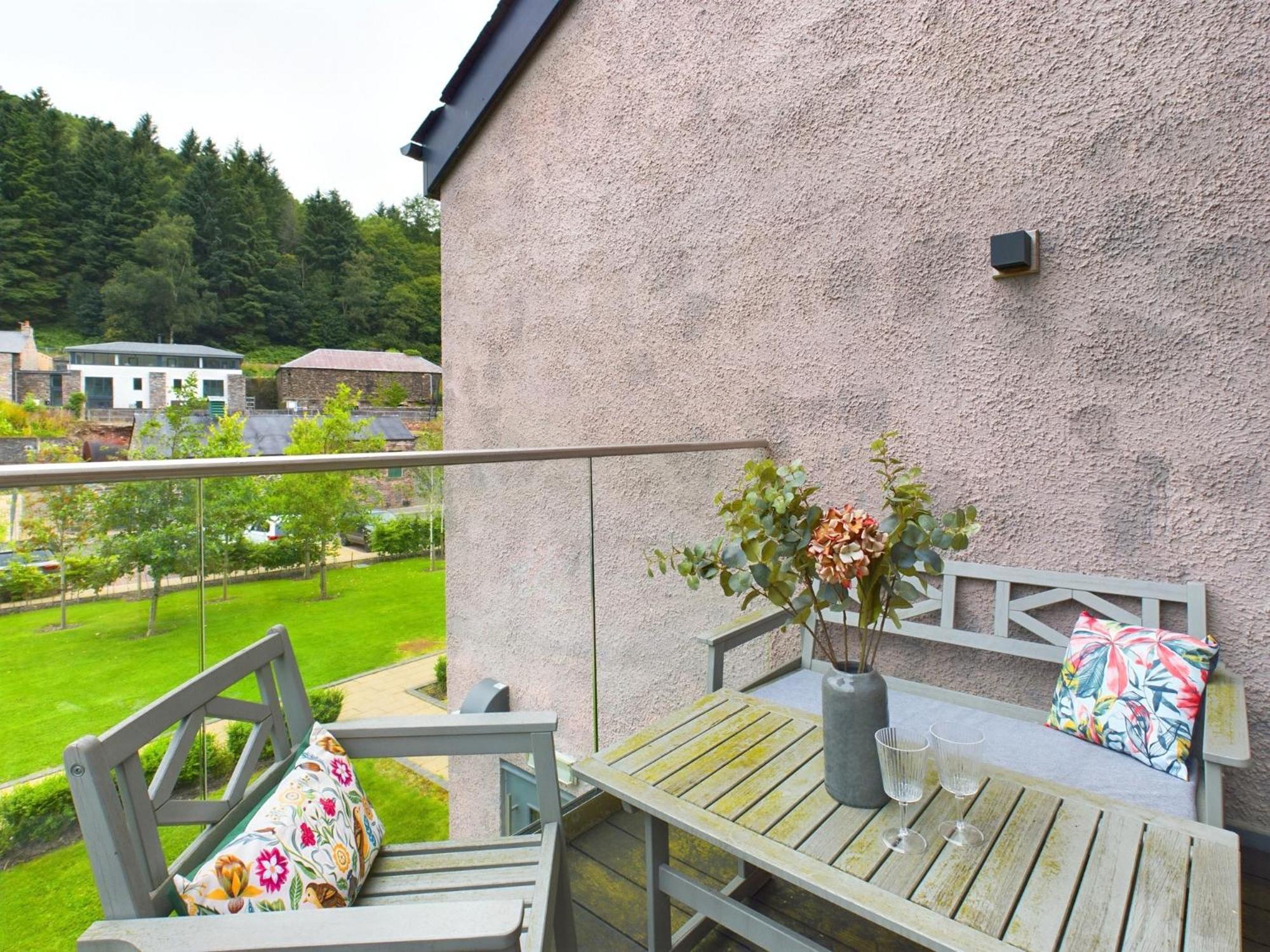 Wild Roses Serviced Apartments - Lake District Backbarrow Zewnętrze zdjęcie